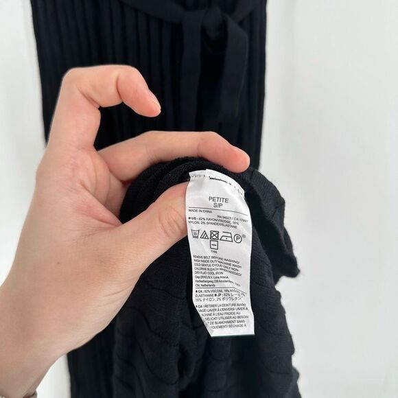 Banana Republic Sweater Dress Pleated Maxi Black Tie Waist Stretch Sz SP - Picture 9 of 11